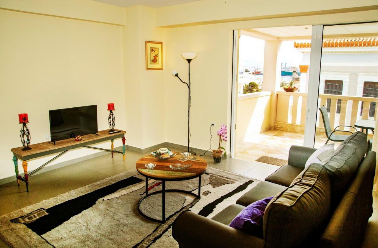 Catherine'S Comfort Apartment No2 Lávrio Kültér fotó